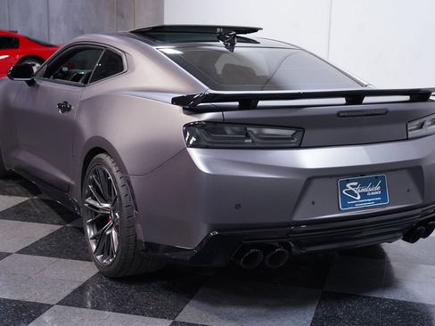 Used 2018 Chevrolet Camaro ZL1 image 8