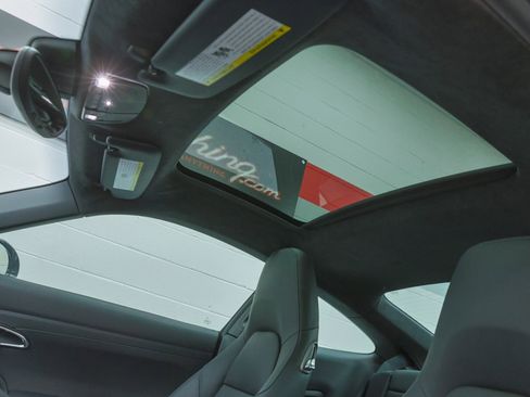 Used 2014 Porsche 911 Carrera 4S image 71