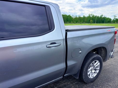 Used 2025 Chevrolet Silverado 1500 LT AWD/4WD image 12