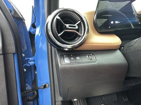 Used 2025 Chevrolet Equinox ACTIV image 16