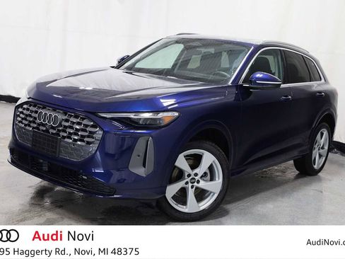 New 2025 Audi Q5 Premium Plus image 1