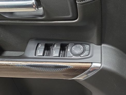 Used 2019 Chevrolet Silverado 1500 RST AWD/4WD image 28