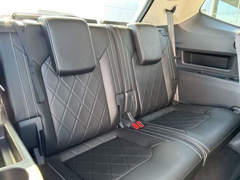 Certified 2024 Volkswagen Atlas SEL Premium R-Line image 33