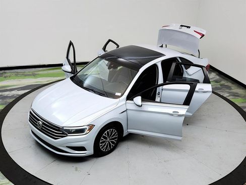 Used 2019 Volkswagen Jetta SEL FWD image 37