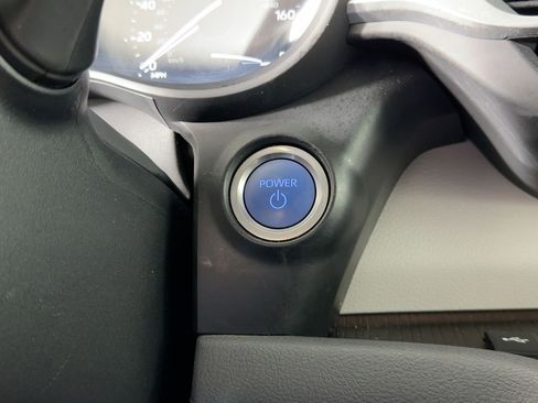 Used 2024 Toyota Sienna LE image 24