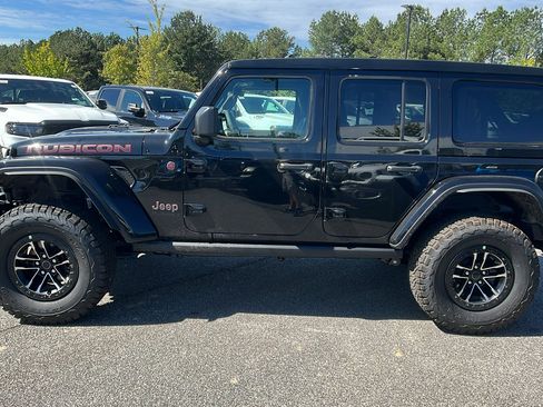 New 2025 Jeep Wrangler Unlimited Rubicon image 11