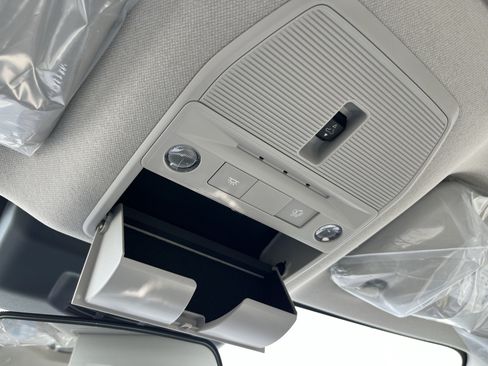 New 2026 Nissan Sentra SL FWD image 37