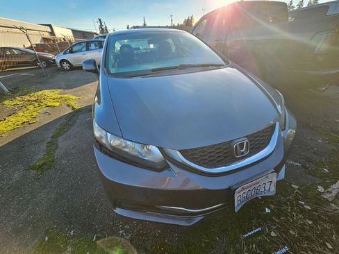 Used 2013 Honda Civic LX image 2