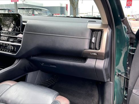 Used 2023 Nissan Pathfinder Platinum w/ Lighting Package (N93) image 18