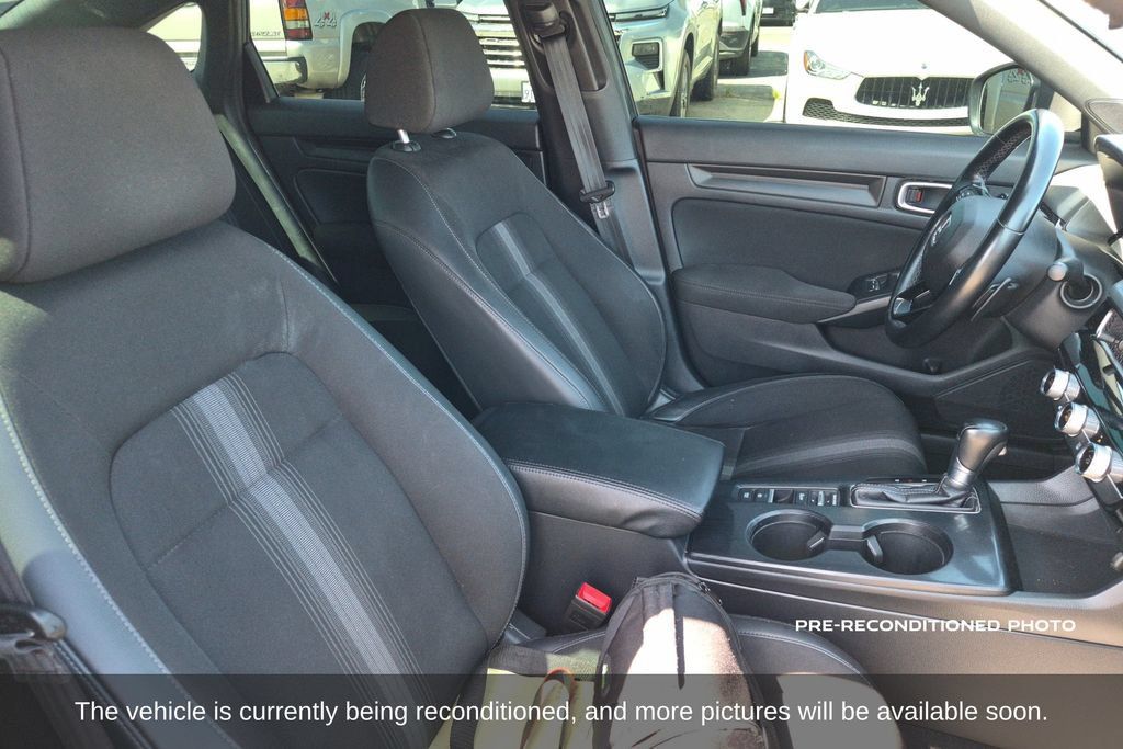 Used 2023 Honda Civic Sport image 13