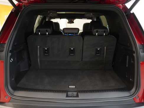 Certified 2025 Chevrolet Traverse Z71 w/ Driver Confidence Package AWD/4WD image 12