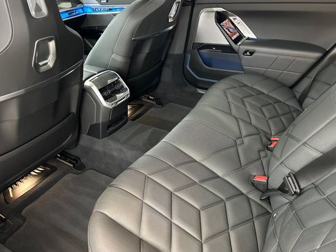 Certified 2023 BMW 760i xDrive image 28