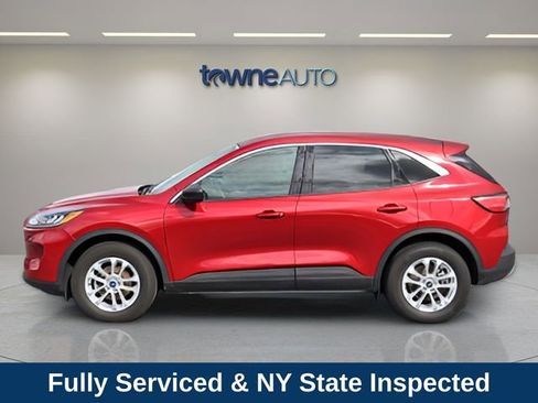 Used 2022 Ford Escape SE w/ Convenience Package AWD/4WD image 2