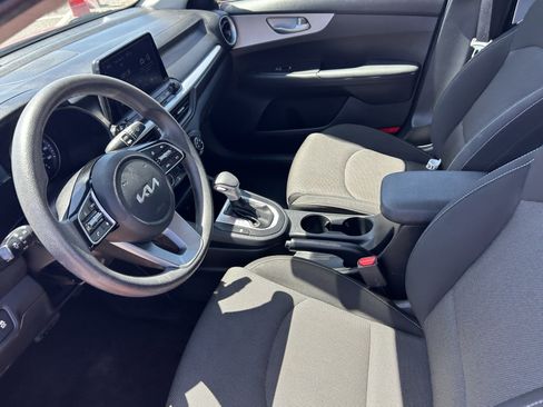 Used 2024 Kia Forte LXS FWD image 10