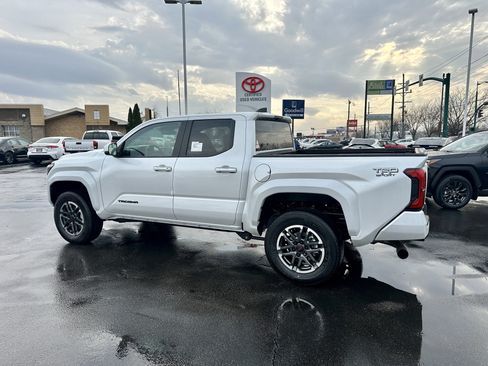 New 2026 Toyota Tacoma TRD Sport image 17