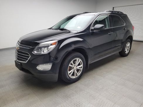 Used 2017 Chevrolet Equinox LT w/ Convenience Package FWD image 2