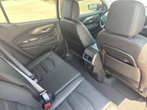 Used 2024 GMC Terrain Denali w/ Denali Premium Package AWD/4WD image 25