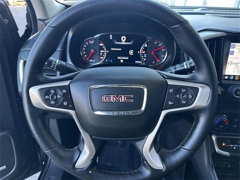 Used 2023 GMC Terrain Denali w/ Black Diamond Edition image 19