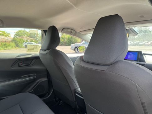 New 2026 Toyota Prius Plug-In Hybrid FWD image 17