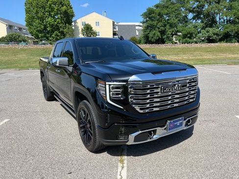 Used 2026 GMC Sierra 1500 Denali AWD/4WD image 2