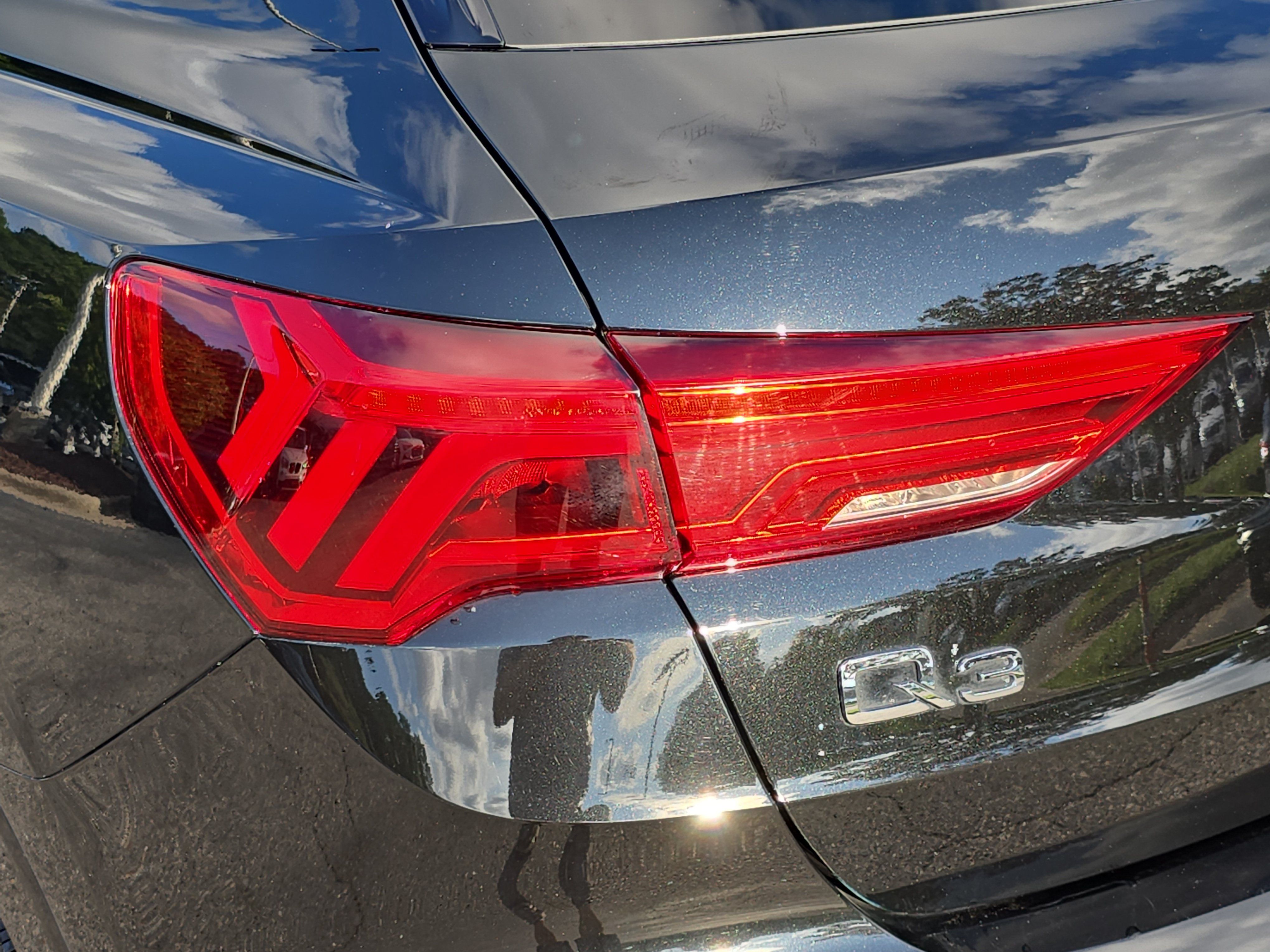 Used 2023 Audi Q3 2.0T Premium AWD/4WD image 34