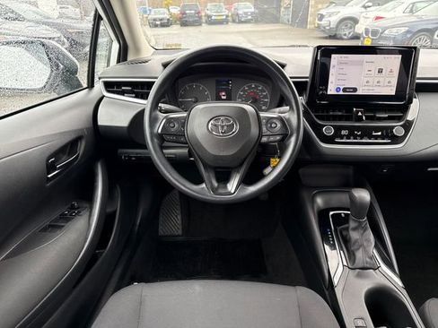 Used 2023 Toyota Corolla LE image 48
