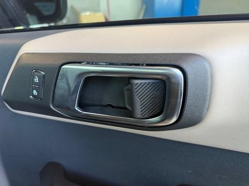 Used 2024 Ford Bronco Wildtrak AWD/4WD image 5