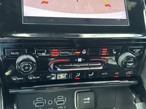 Used 2023 Jeep Grand Cherokee L Altitude AWD/4WD image 34