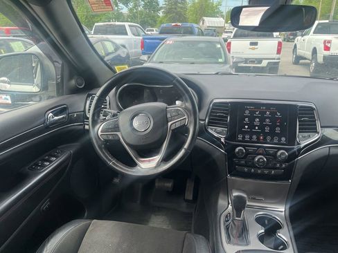Used 2020 Jeep Grand Cherokee Trailhawk AWD/4WD image 11