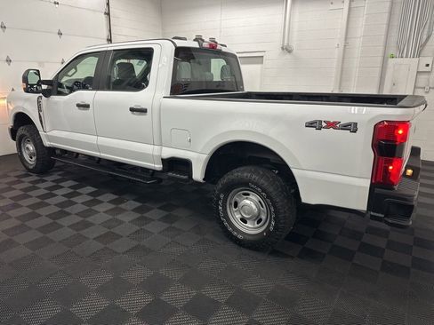 Used 2023 Ford F250 XL w/ 360-Degree Camera Package AWD/4WD image 6