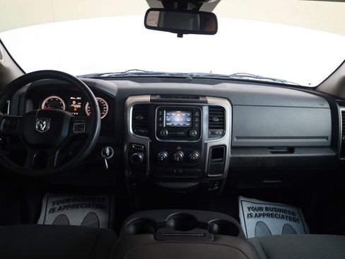 Used 2015 RAM 1500 Classic SLT RWD image 26