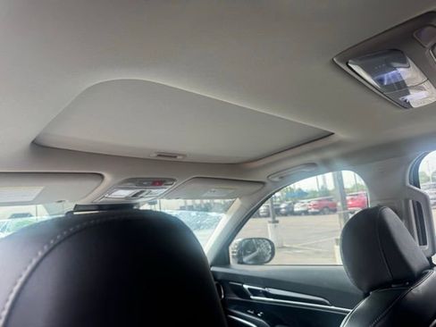 Used 2024 Kia Telluride S w/ S Sunroof Package image 11