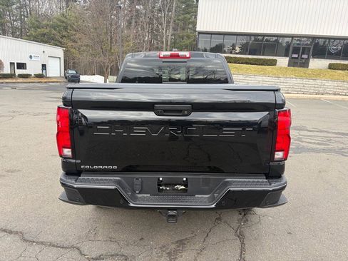 Used 2025 Chevrolet Colorado Z71 w/ Z71 Convenience Package 2 image 4