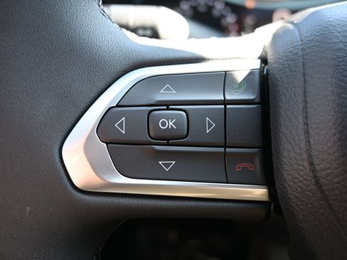 New 2026 Jeep Compass Latitude AWD/4WD image 8