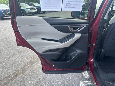 Certified 2024 Subaru Forester Premium AWD/4WD image 32