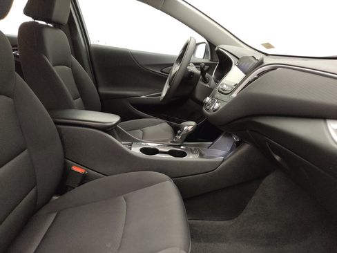 Used 2025 Chevrolet Malibu LS FWD image 21