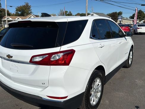 Used 2018 Chevrolet Equinox LT image 11
