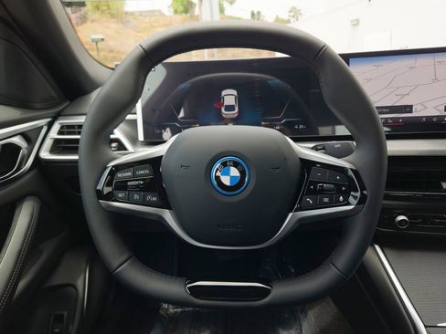New 2026 BMW i4 eDrive40 w/ Parking Assistance Package RWD image 13