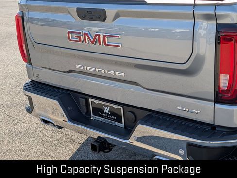 New 2026 GMC Sierra 1500 SLT AWD/4WD image 8