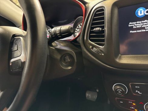 Used 2017 Jeep Compass Trailhawk w/ Safe & Security Group image 25