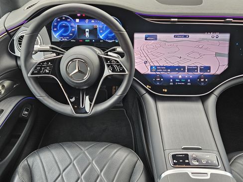 Certified 2023 Mercedes-Benz EQS 580 4MATIC Sedan image 17