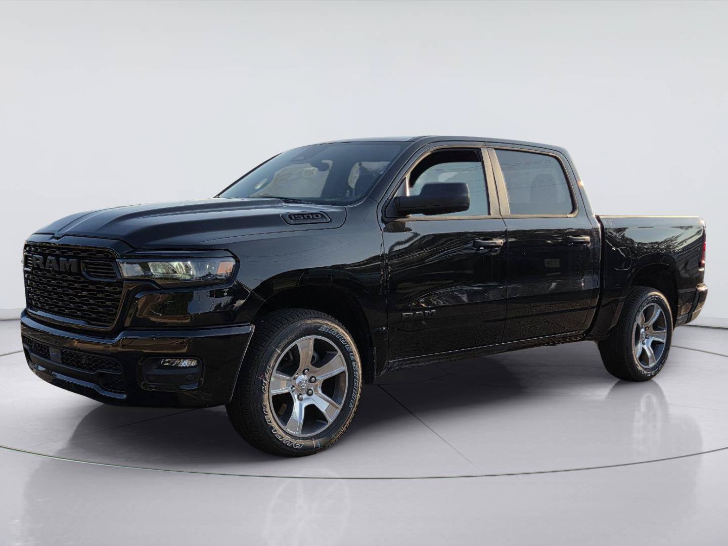 New 2026 RAM 1500 Express AWD/4WD image 1