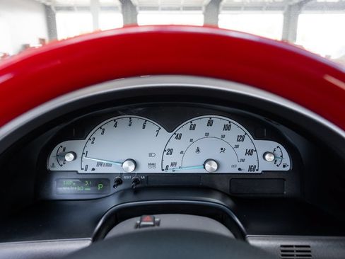 Used 2002 Ford Thunderbird RWD image 16