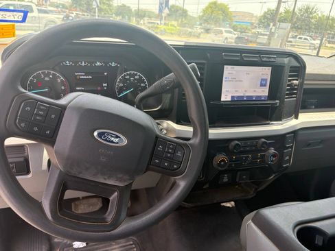 Used 2024 Ford F250 XL w/ FX4 Off-Road Package AWD/4WD image 10