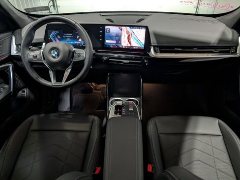 Used 2025 BMW X1 xDrive28i image 11