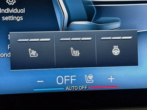 Used 2024 BMW iX xDrive50 w/ Premium Package AWD/4WD image 21