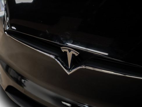 Used 2021 Tesla Model X Performance image 7