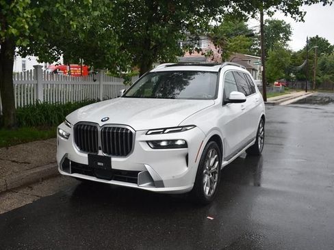 Used 2026 BMW X7 xDrive40i AWD/4WD image 2
