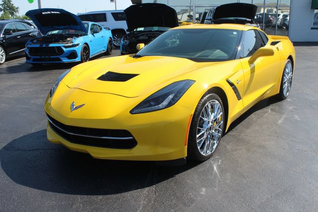 Used 2015 Chevrolet Corvette Stingray Coupe w/ 2LT Preferred Equipment Group RWD image 2
