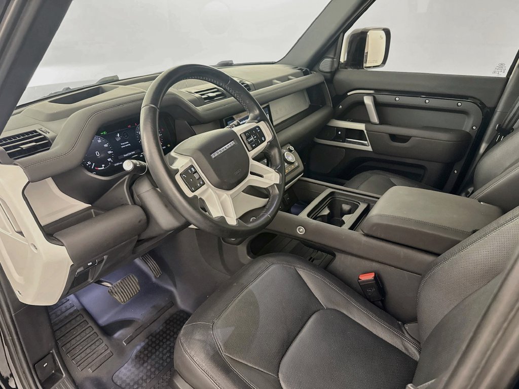 Certified 2024 Land Rover Defender 110 X-Dynamic SE AWD/4WD image 8